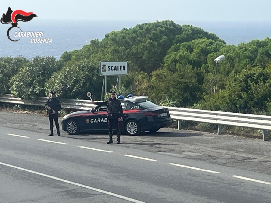SCALEA. I Carabinieri della Compagnia di Scalea arrestano un 36enne per tentato omicidio aggravato. Ricostruite le dinamiche dell’accoltellamento avvenuto a Scalea la sera dello scorso 5 gennaio. 
