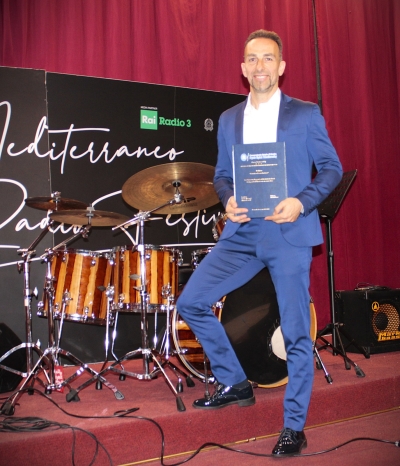 La laurea che diventa spettacolo: il trionfo di Carmine Raimondi nell’omaggio a Ian Paice