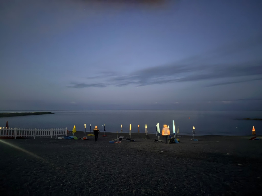 Continua l’operazione “Mare e Laghi Sicuri 2026” della Guardia Costiera di Cetraro, congiuntamente con la Polizia Locale di Belvedere Marittimo (CS), per liberare l’arenile occupato.