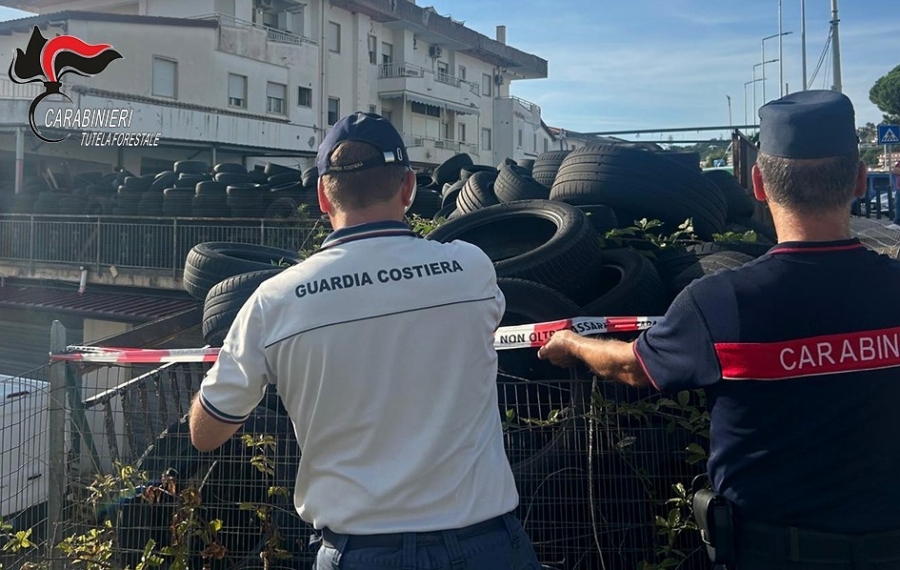 Scalea: Gestione illecita di rifiuti. Denunciato gommista. I Carabinieri Forestale e la Guardia Costiera hanno riscontrato irregolarita’ all’interno dell’attività commerciale dove è stato realizzato anche un manufatto abusivo 