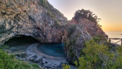 SAN NICOLA ARCELLA. L’Arcomagno si scopre anche in autunno: aperture speciali per i gruppi organizzati su prenotazione