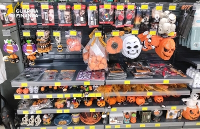 CETRARO. GDF COSENZA: SEQUESTRATI 300 MILA ARTICOLI DECORATIVI IN VISTA DELL’IMMINENTE FESTIVITÀ DI “HALLOWEEN” NON CONFORMI AGLI STANDARD DI SICUREZZA.